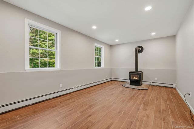 135 Old Forestburg Road, Sparrowbush, NY 12780
