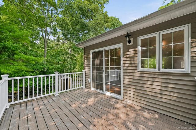 135 Old Forestburg Road, Sparrowbush, NY 12780