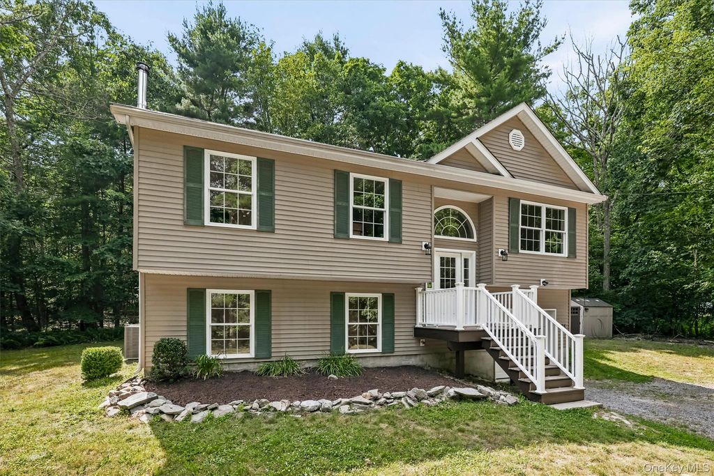 135 Old Forestburg Road, Sparrowbush, NY 12780