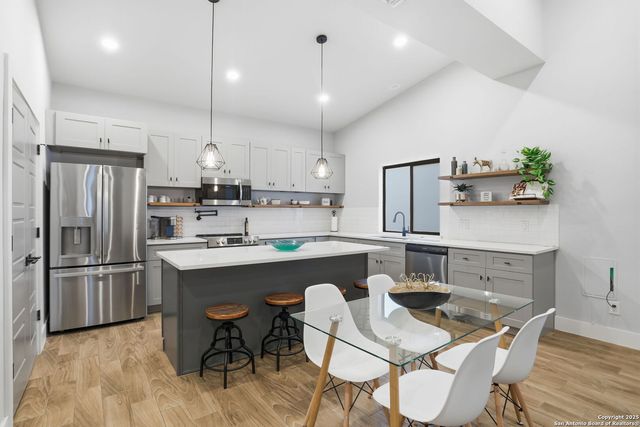 574 Indian Scout, Spring Branch, TX 78070