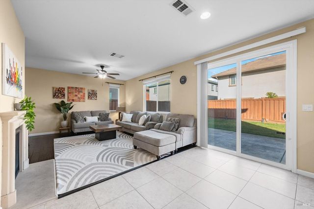 7079 Westminster Ct, Vacaville, CA 95687