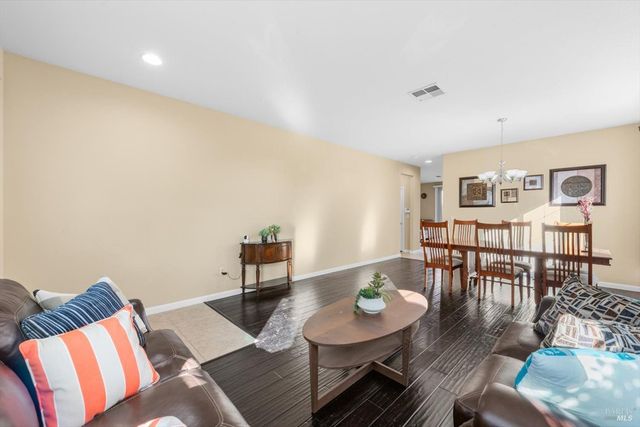 7079 Westminster Ct, Vacaville, CA 95687