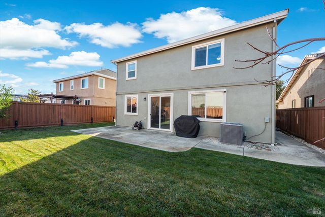 7079 Westminster Ct, Vacaville, CA 95687