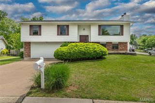 799 Bear Mountain Drive, St Peters, MO 63376