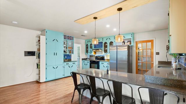 111 Mission, New Braunfels, TX 78130