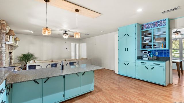 111 Mission, New Braunfels, TX 78130