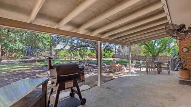 111 Mission, New Braunfels, TX 78130