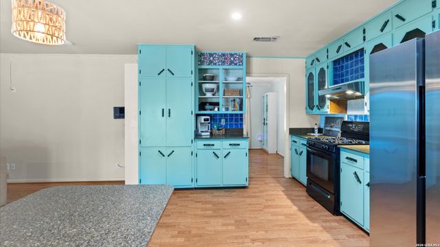 111 Mission, New Braunfels, TX 78130