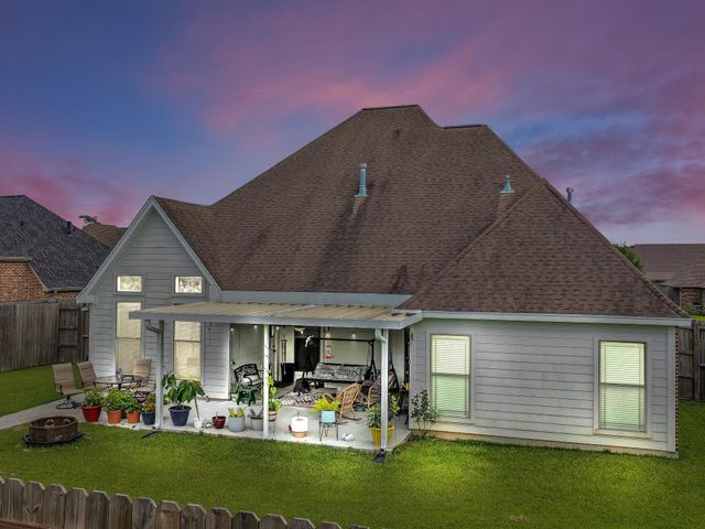 105 Jorden Gage Lane, Lumberton, TX 77657