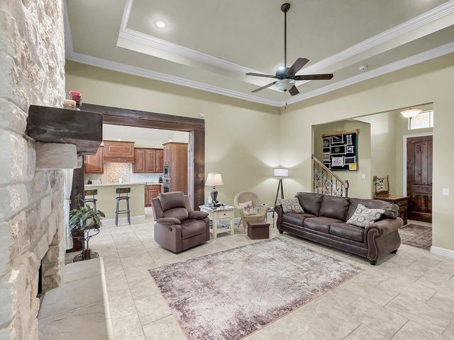 105 Jorden Gage Lane, Lumberton, TX 77657