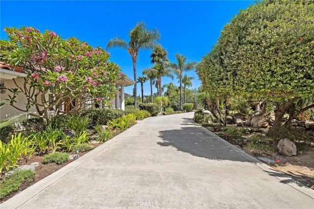 647 tumble creek Lane, Fallbrook, CA 92028