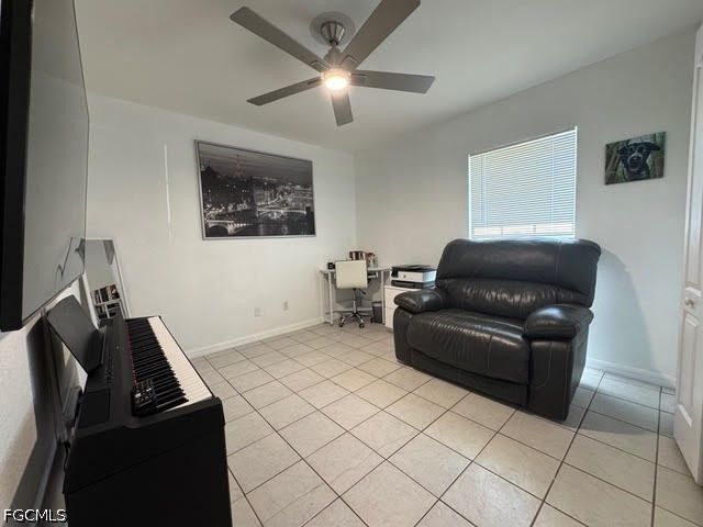217 SW 13th TER, Cape Coral, FL 33991