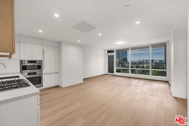 877 Francisco Street 1616, Los Angeles, CA 90017