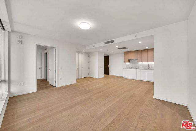 877 Francisco Street 1616, Los Angeles, CA 90017