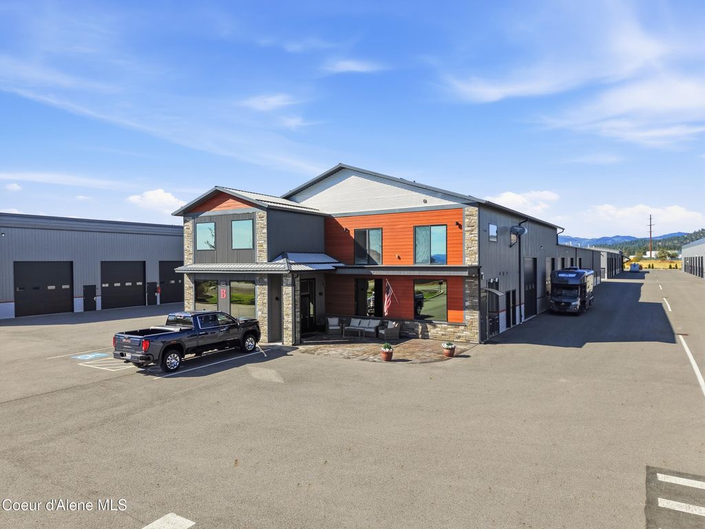4415 W Grange Ave UNIT H2, Post Falls, ID 83854 photo 2