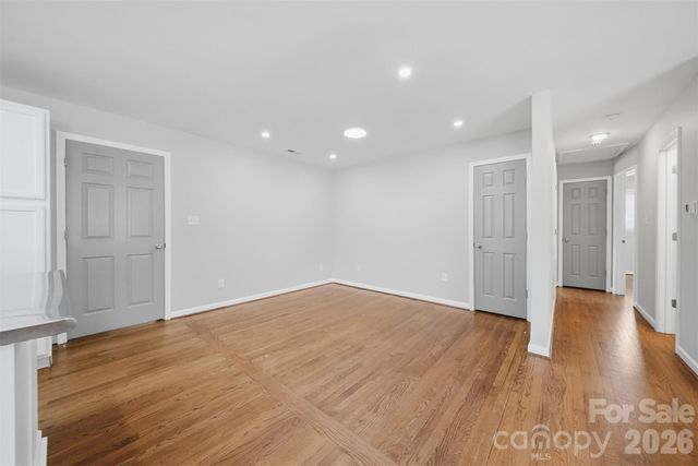 4809 Brooktree Drive, Charlotte, NC 28208