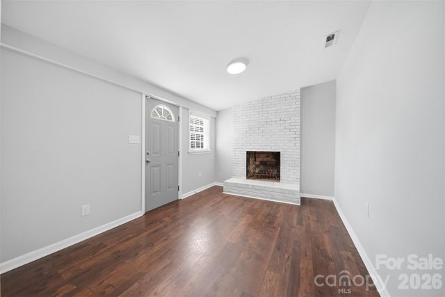 4809 Brooktree Drive, Charlotte, NC 28208