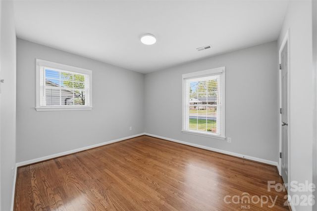 4809 Brooktree Drive, Charlotte, NC 28208