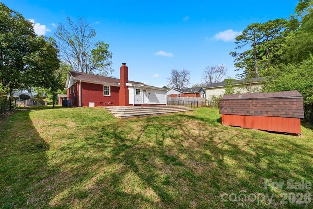 4809 Brooktree Drive, Charlotte, NC 28208