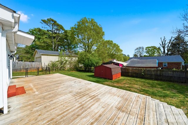 4809 Brooktree Drive, Charlotte, NC 28208