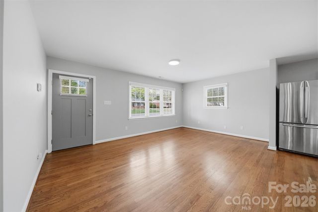 4809 Brooktree Drive, Charlotte, NC 28208