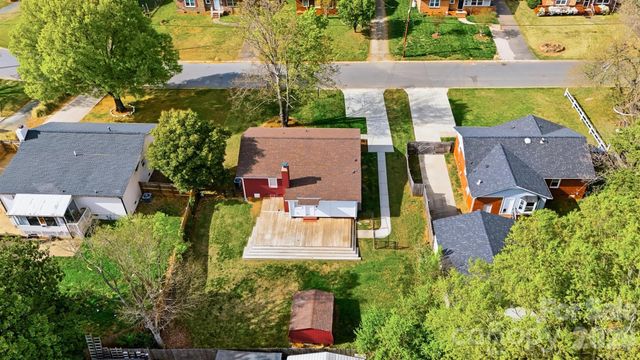 4809 Brooktree Drive, Charlotte, NC 28208