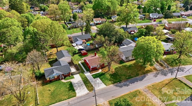 4809 Brooktree Drive, Charlotte, NC 28208