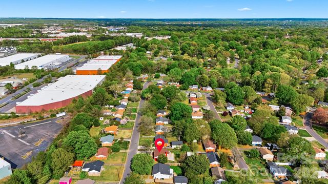 4809 Brooktree Drive, Charlotte, NC 28208