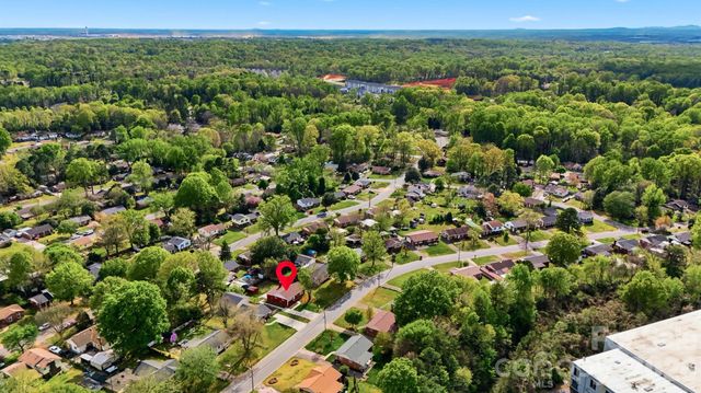 4809 Brooktree Drive, Charlotte, NC 28208