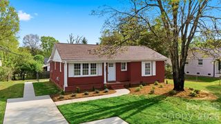 4809 Brooktree Drive, Charlotte, NC 28208