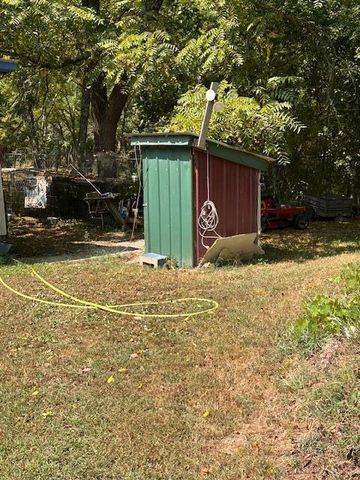 761 Harlow Road, Mountain View, MO 65548