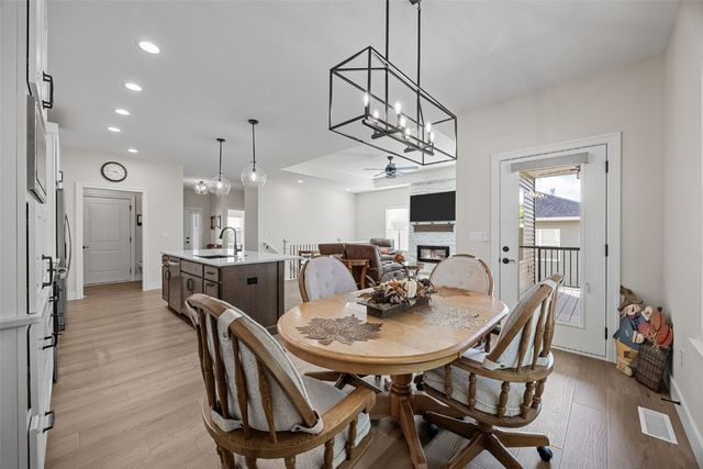 1313 Third Street SW, Mt Vernon, IA 52314