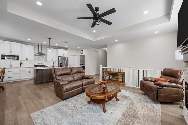 1313 Third Street SW, Mt Vernon, IA 52314