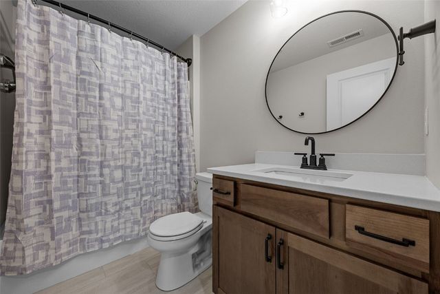 1313 Third Street SW, Mt Vernon, IA 52314