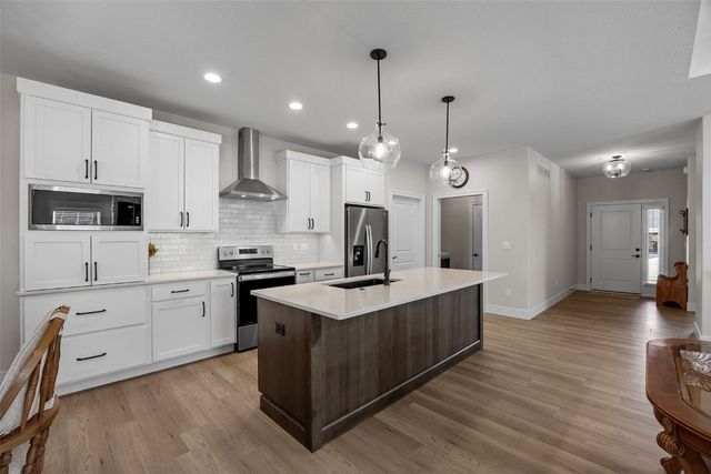 1313 Third Street SW, Mt Vernon, IA 52314