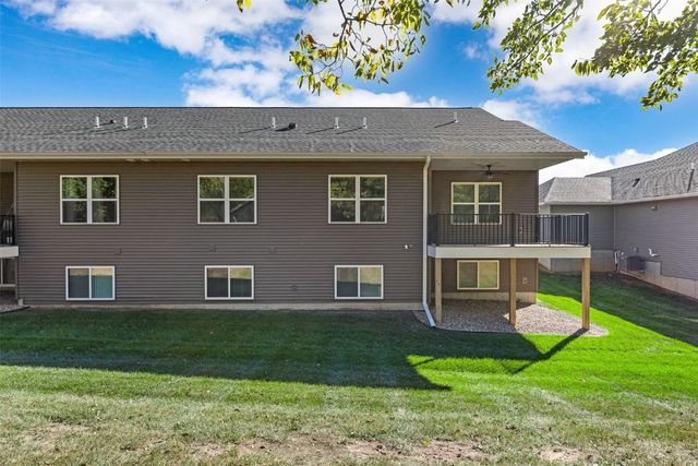 1313 Third Street SW, Mt Vernon, IA 52314