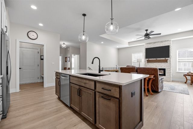 1313 Third Street SW, Mt Vernon, IA 52314