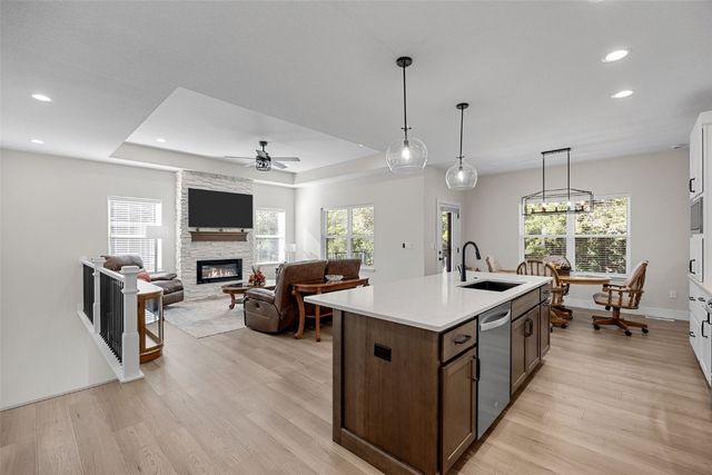 1313 Third Street SW, Mt Vernon, IA 52314