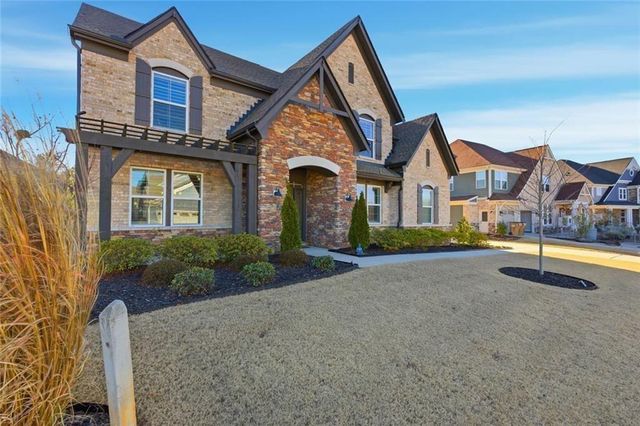 13 Clearwater Court, Hoschton, GA 30548