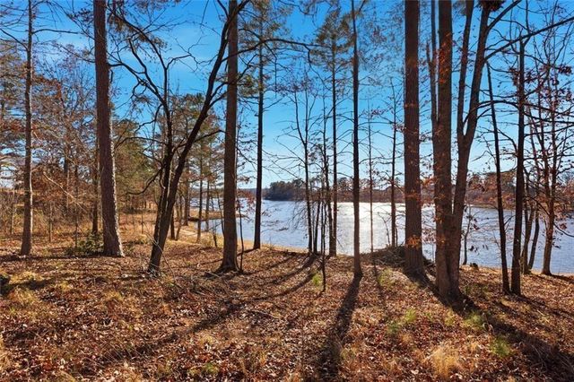 13 Clearwater Court, Hoschton, GA 30548