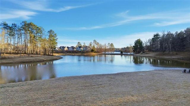 13 Clearwater Court, Hoschton, GA 30548