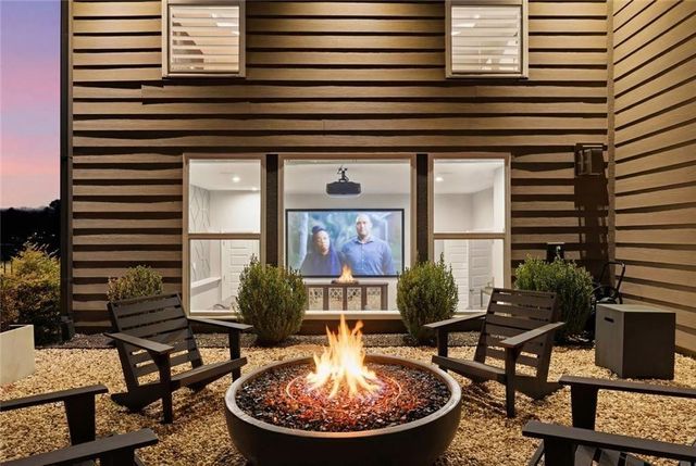 13 Clearwater Court, Hoschton, GA 30548