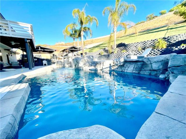 1204 Thoroughbred, Norco, CA 92860