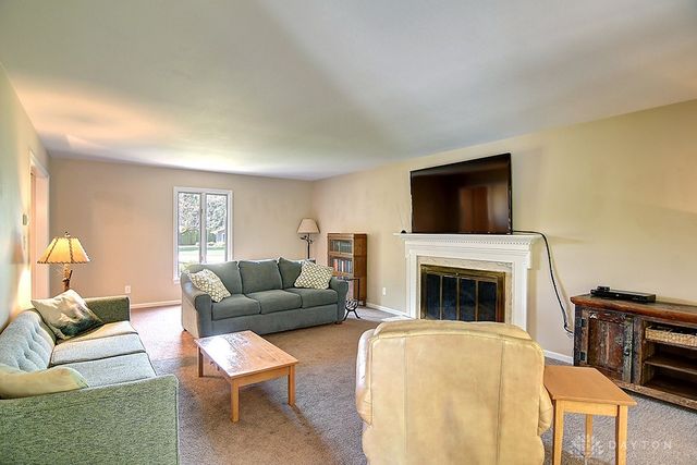 6106 Old Spanish Trail, Dayton, OH 45459