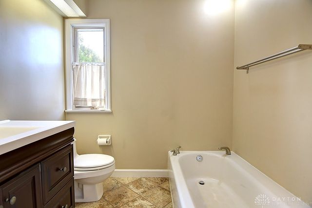 6106 Old Spanish Trail, Dayton, OH 45459