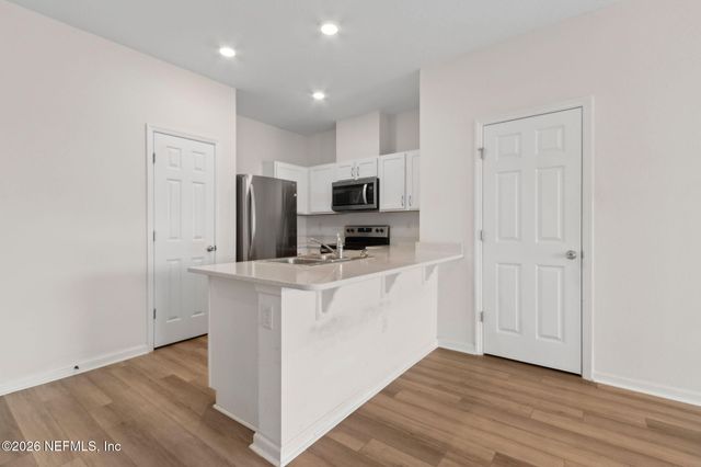 7810 MERCHANTS Way, Jacksonville, FL 32222
