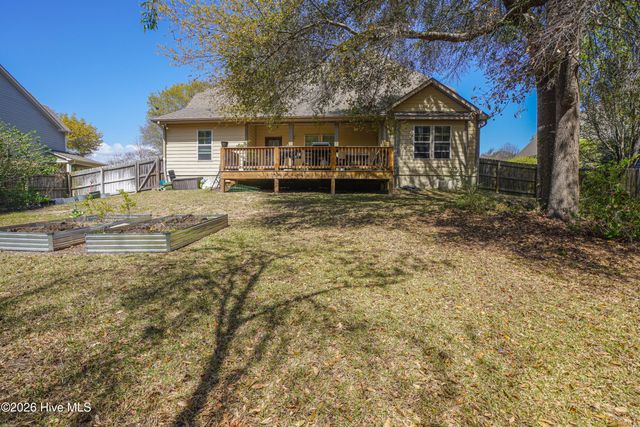 119 Little Bay Drive, Swansboro, NC 28584