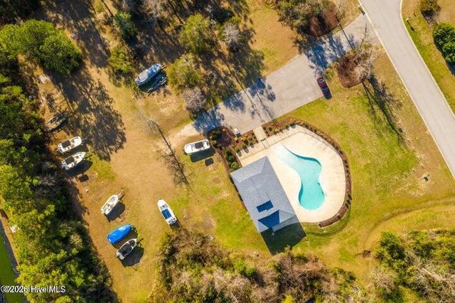 119 Little Bay Drive, Swansboro, NC 28584