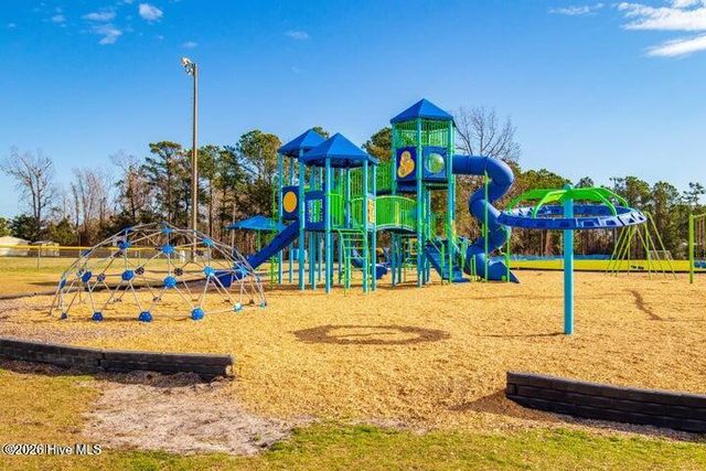 119 Little Bay Drive, Swansboro, NC 28584