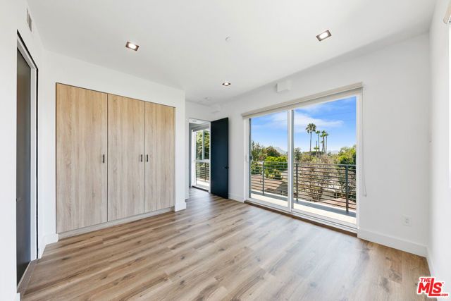 10842 Victory Boulevard 301, North Hollywood (los Angeles), CA 91606